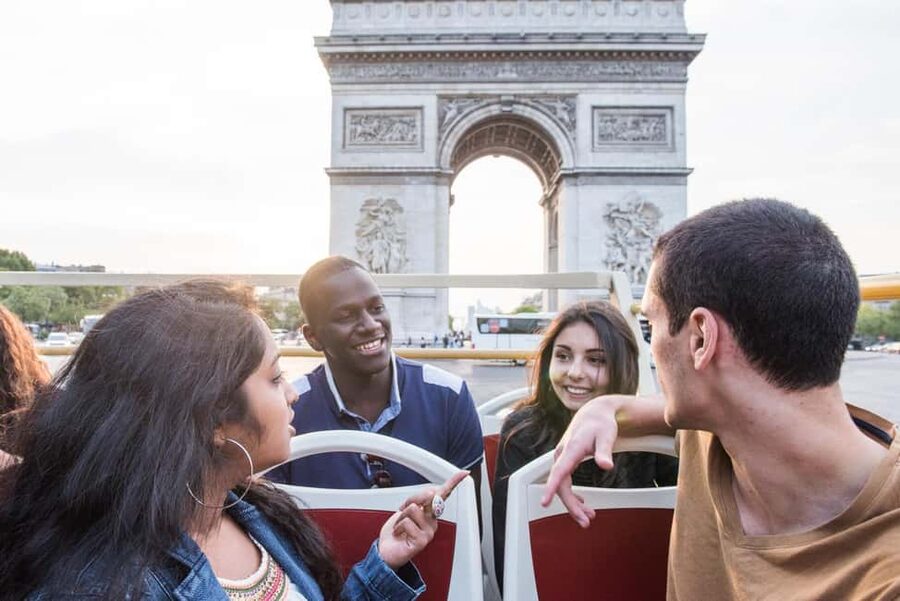 Paris: Arc de Triomphe Ticket & Big Bus Hop-on Hop-off Tour - Begin with one complete bus loop
