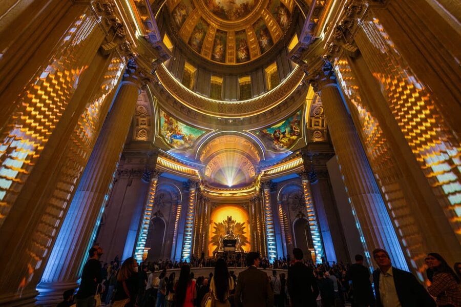 Paris: Aura Invalides Immersive Experience Entry Ticket - Timing, cold, and the missing facilities