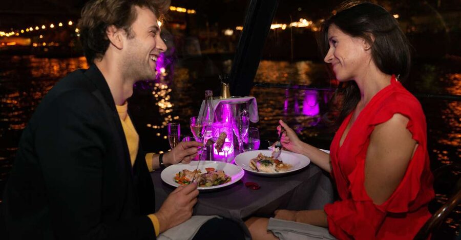 Paris: Bastille Day Special Evening Cruise - Dinner on the Seine, with French touches