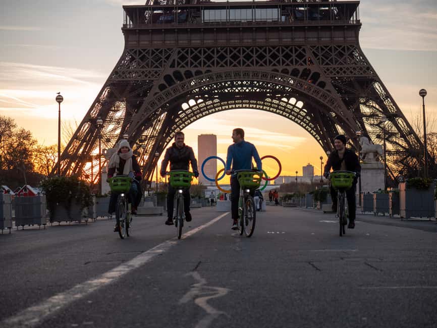 Paris Before the Crowds: Sunrise Bike Tour with Breakfast - Why sunrise changes Paris