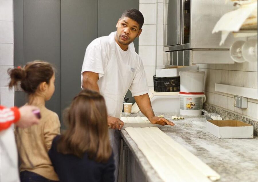 Paris: Behind the Scenes Bakery Tour with Breakfast - Why families tend to enjoy it