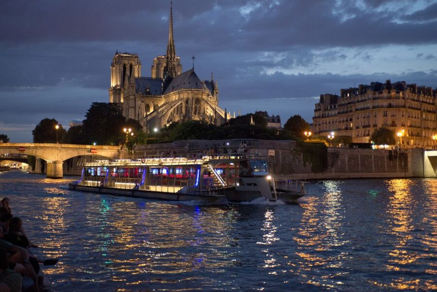 Paris: Big Bus Hop-on Hop-off Tour and Seine River Cruise - Choosing between 24 and 48 hours