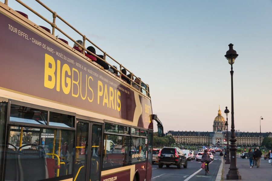 Paris: Big Bus Hop-on Hop-off Tour and Seine River Cruise - The Louvre and central Paris route