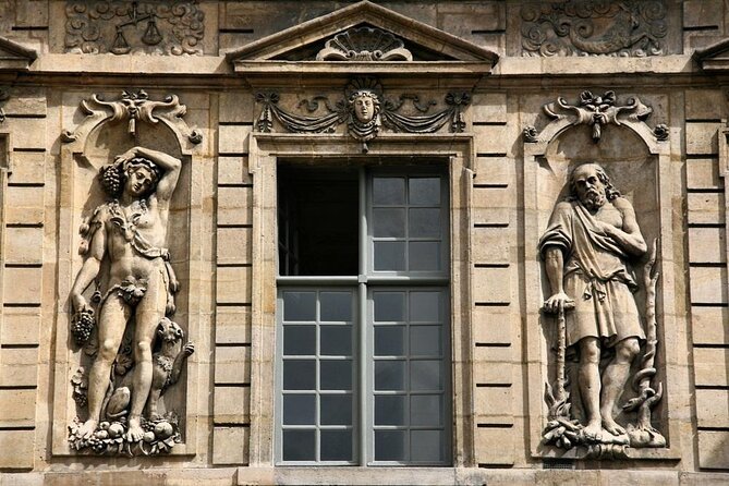 Paris Bike Tour Hidden Secrets in the Latin Quarter & Le Marais neighborhoods - Key points to know before you pedal away