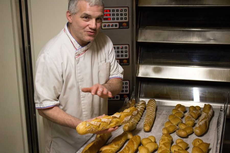 Paris: Bread and Croissant-Making Class - The teaching style: funny, direct, and personal