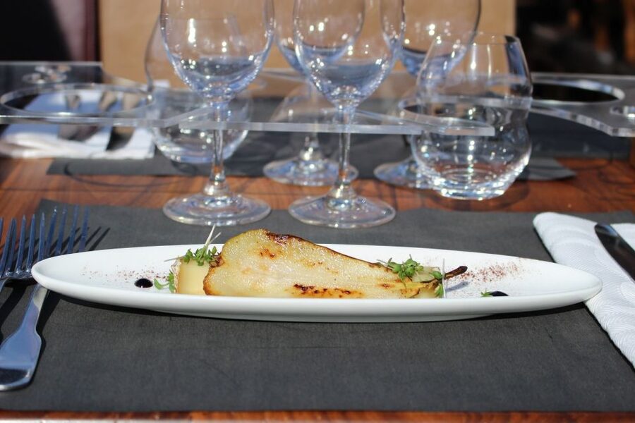 Paris: Bustronome Gourmet Dinner Tour - Service, drinks, and the cost of the evening