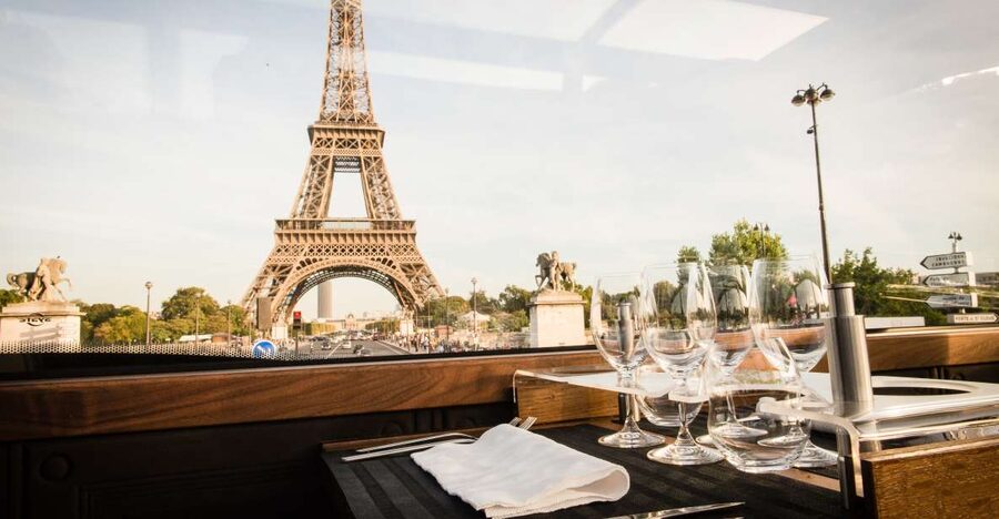 Paris: Bustronome Gourmet Dinner Tour - Leaving from the Arc de Triomphe