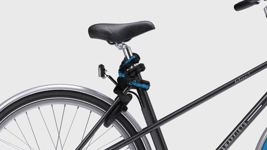 Paris by bike - Optional equipment and who needs it