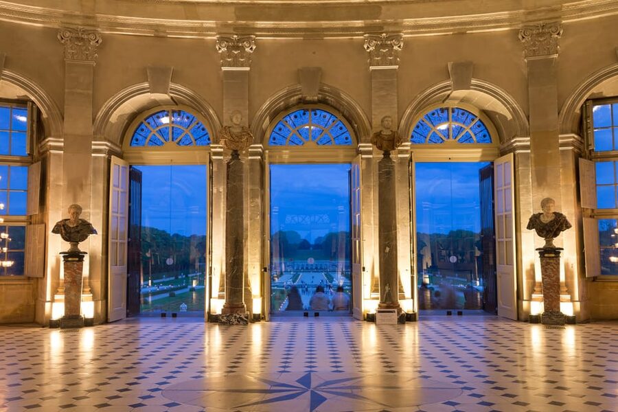 Paris: Candlelit Dinner at Vaux-le-Vicomte by Limousine - Is the $1,045 private price good value?