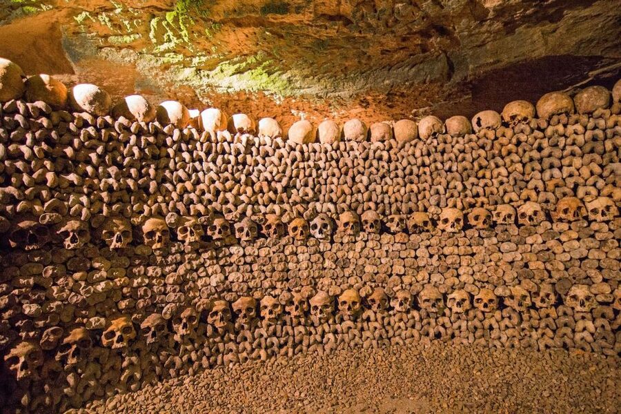 Paris: Catacombs Entry & Seine River Cruise with Audio Guide - Why the Catacombs are worth seeing