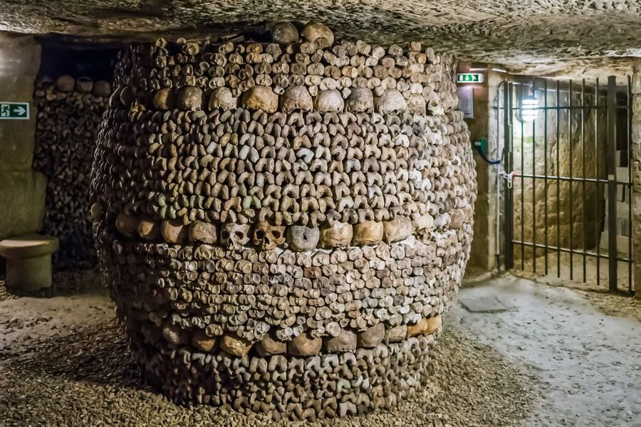 Paris: Catacombs Restricted Access Tour - Final call: book it for access, not just the bones