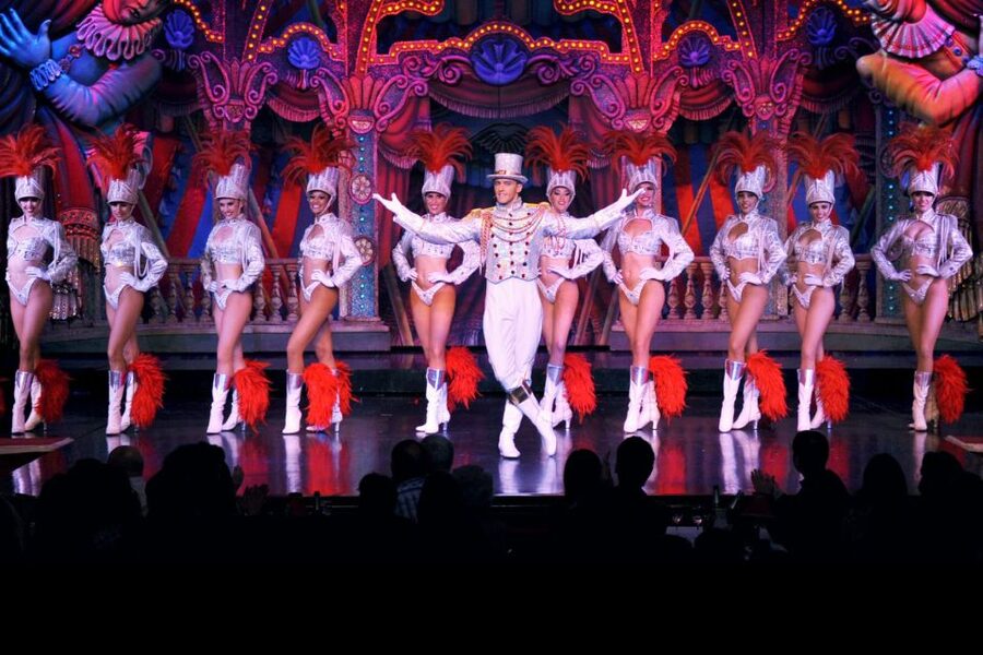 Paris: Champagne at the Moulin Rouge & Seine River Cruise - Champagne, seating, and the practical side of the show