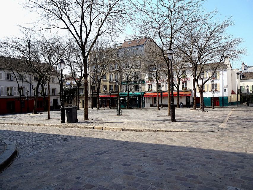 Paris: Charms of Montmartre Guided Walking Tour - Sacré Coeur and the Paris panorama