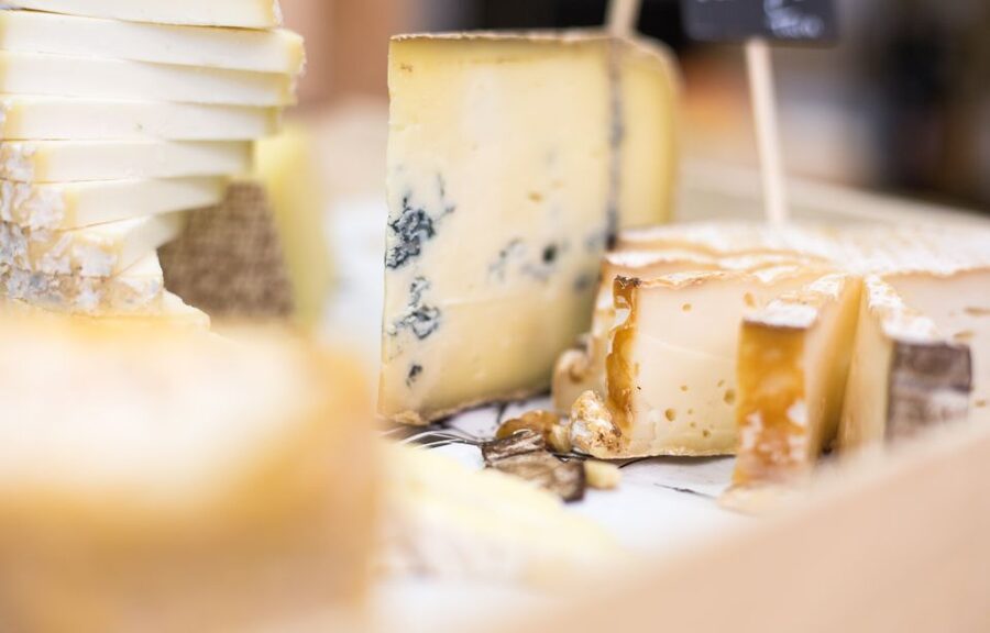 Paris: Cheese and Wine Class in a 17th Century Cellar - Who should book this class