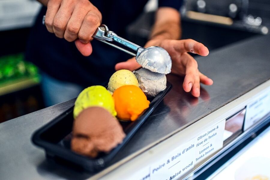 Paris: Chocolate and Pastry Tour with Tastings - Starting at Blanche, where Montmartre gets sweet