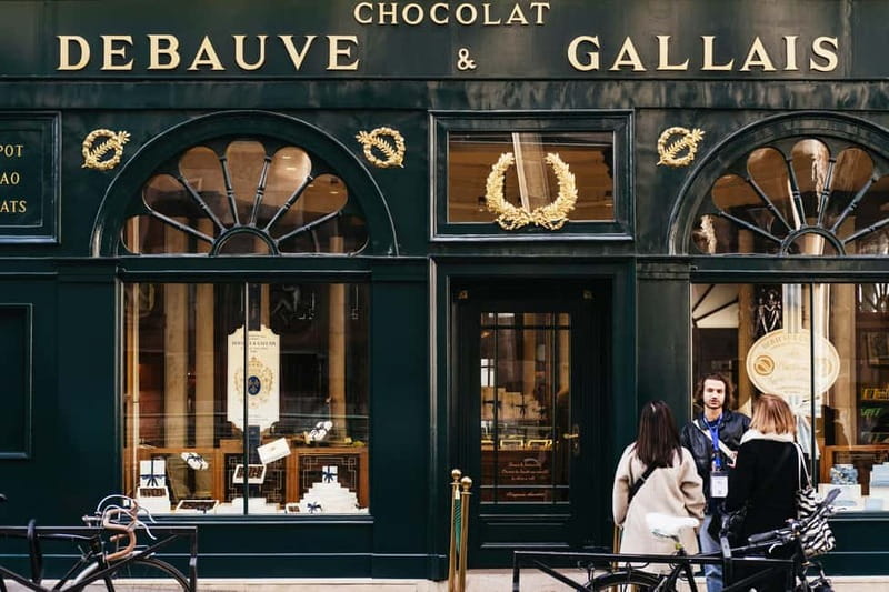 Paris: Chocolate & Patisserie Walking Tour with Tastings - Practical details that affect the experience