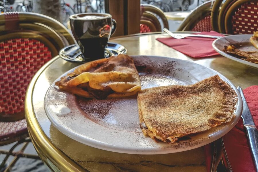 Paris: City Tour with Louvre Tickets & Cider with a Crepe - Key points at a glance