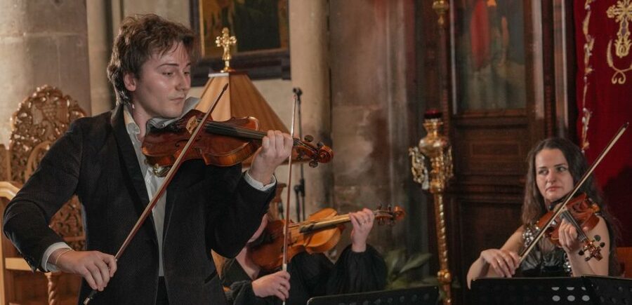 Paris: Classical Music Concert in Saint-Julien-le-Pauvre - Who will enjoy this concert most