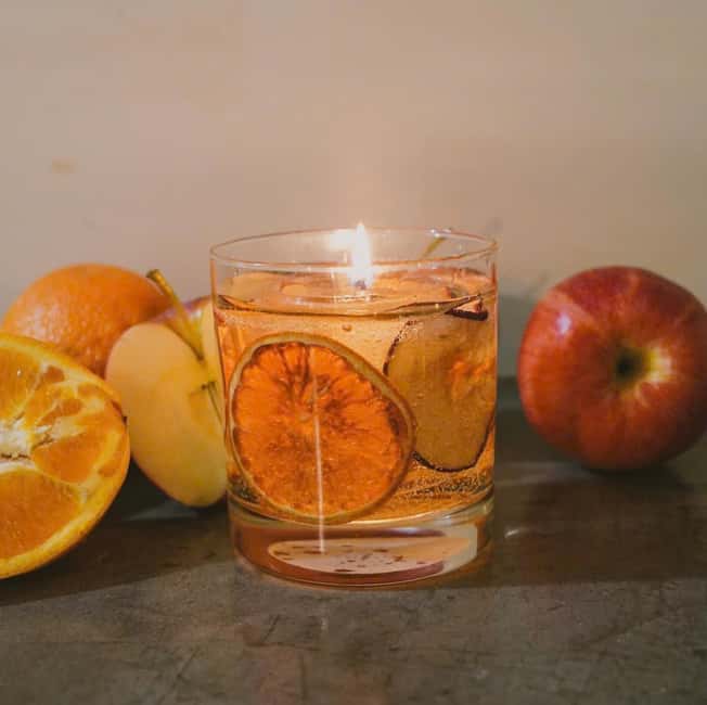 Paris: Cocktail Candle Making - Making a candle that looks like a drink