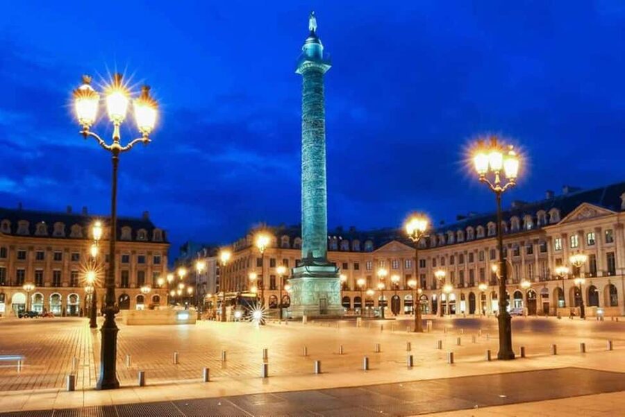 Paris: Cœur de Bohème Tour - Heart of the City - The Louvre Without Losing Half a Day