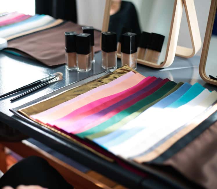 Paris: Color analysis - Step two: advice for clothes, hair, and makeup