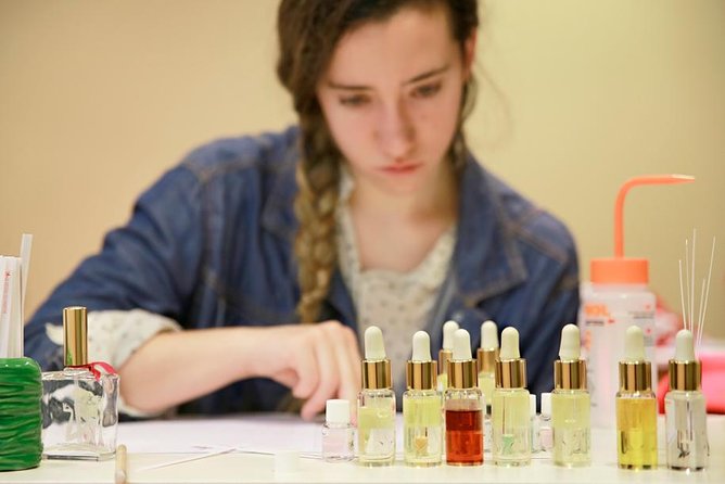 Paris Create your Own Perfume Workshop with a Perfumer - What happens at 7 Rue Vineuse