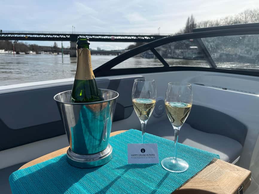 Paris : croisière privée Seine, bateau moderne - 2 heures - Key points at a glance