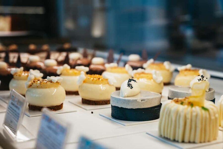 Paris: Curated Sweet Tour by a French Pastry School - A good way to place it in your Paris plans