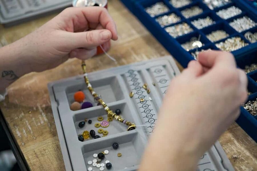 Paris: Custom Souvenir Bracelet Workshop - Step-by-Step Help Without a Formal Class