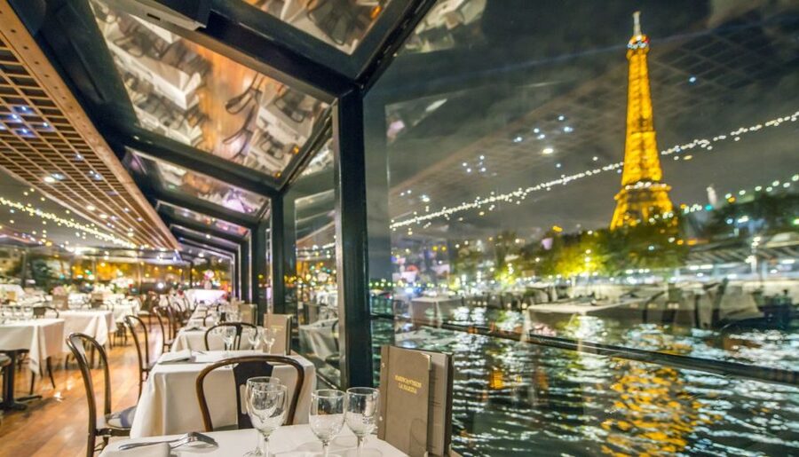 Paris: Dinner Cruise on the Seine and Eiffel Tower 2nd floor - Timing, clothing, and small practical matters
