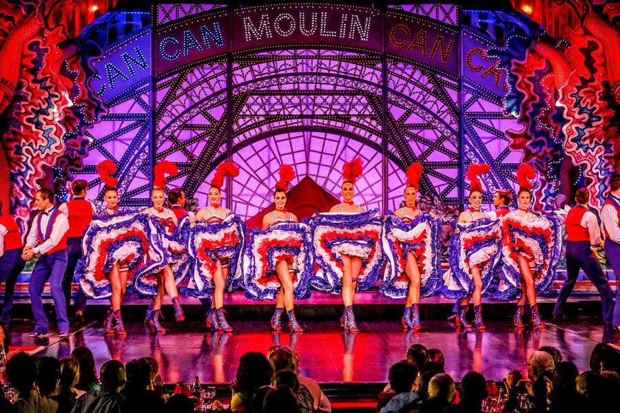 Paris: Dinner Show at the Moulin Rouge - Dress code, cameras, and practical restrictions