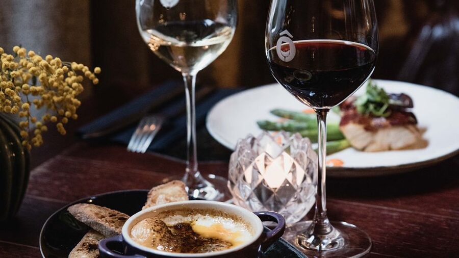 Paris: Dinner with Customized Wine Selection - A wine dinner that begins with your preferences