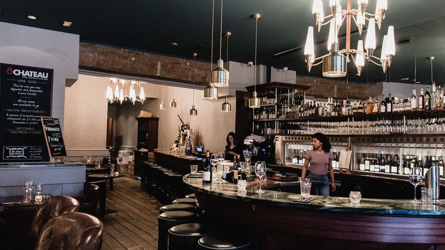 Paris: Dinner with Customized Wine Selection - What the two-hour schedule feels like
