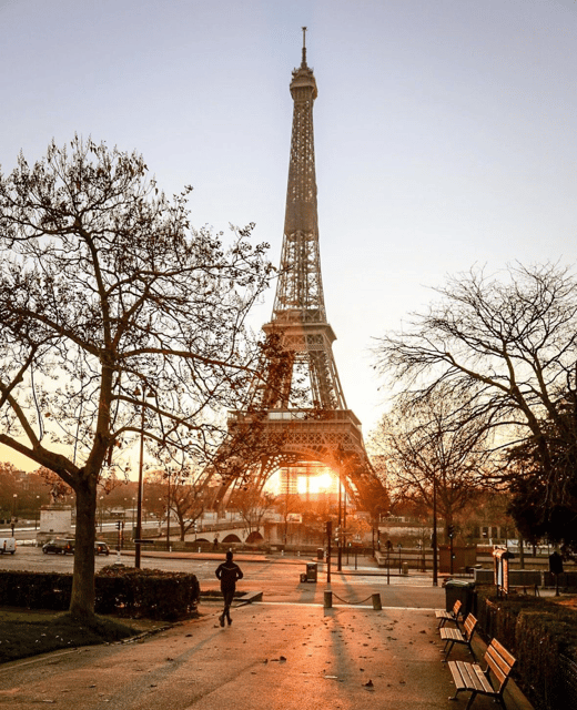 Paris: Discover Paris 2CV - Key points at a glance