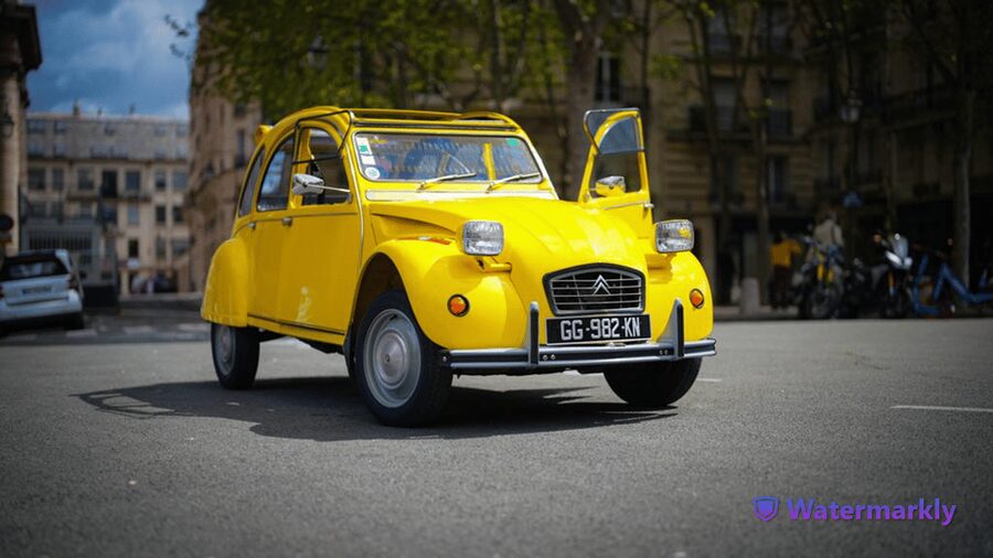 Paris: Discover Paris 2CV - From hotel pickup to the first Paris views