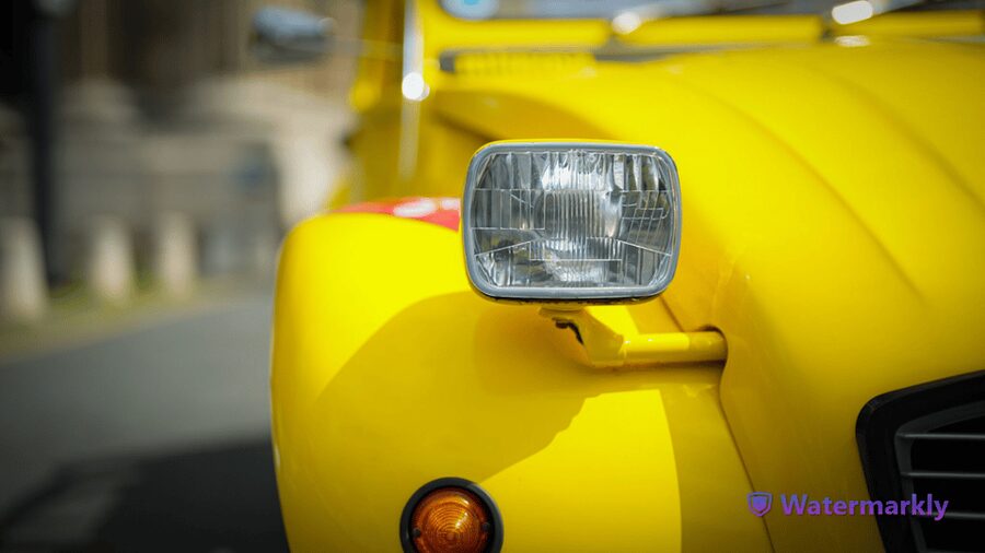 Paris: Discover Paris 2CV - Montmartre and the smaller streets