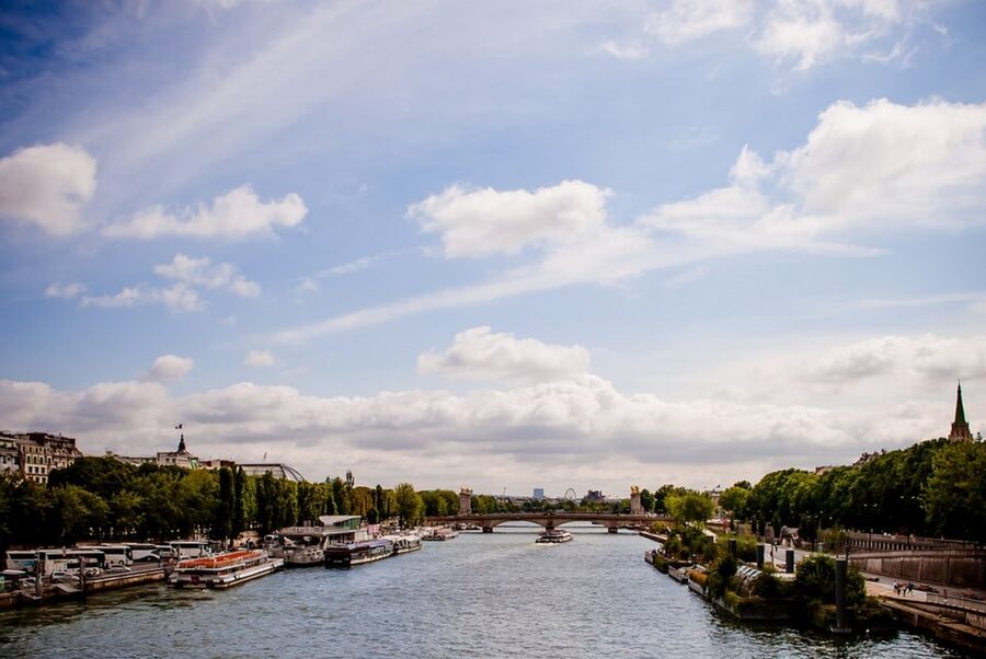 Paris: E-bike tour - Monumental and Hidden Paris - Who will enjoy the ride, and who should skip it