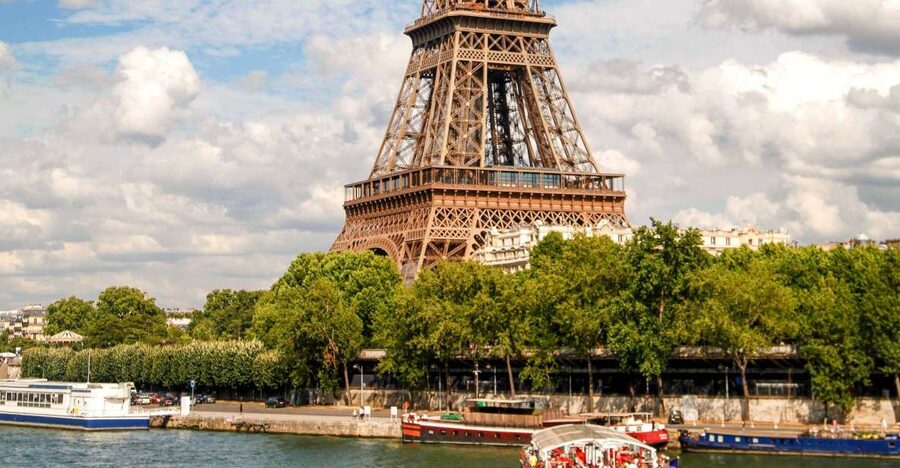 Paris: Eiffel Tower Access by Elevator & Seine River Cruise - Finding the office at 41 Avenue de la Bourdonnais