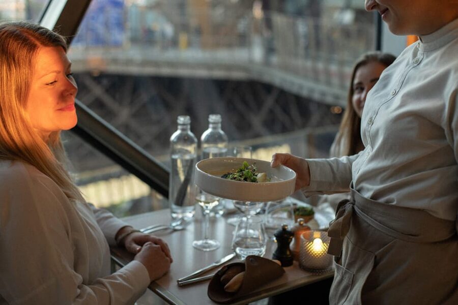 Paris: Eiffel Tower Dining, Gustave Menu at Madame Brasserie - Exploring Level One After Dinner