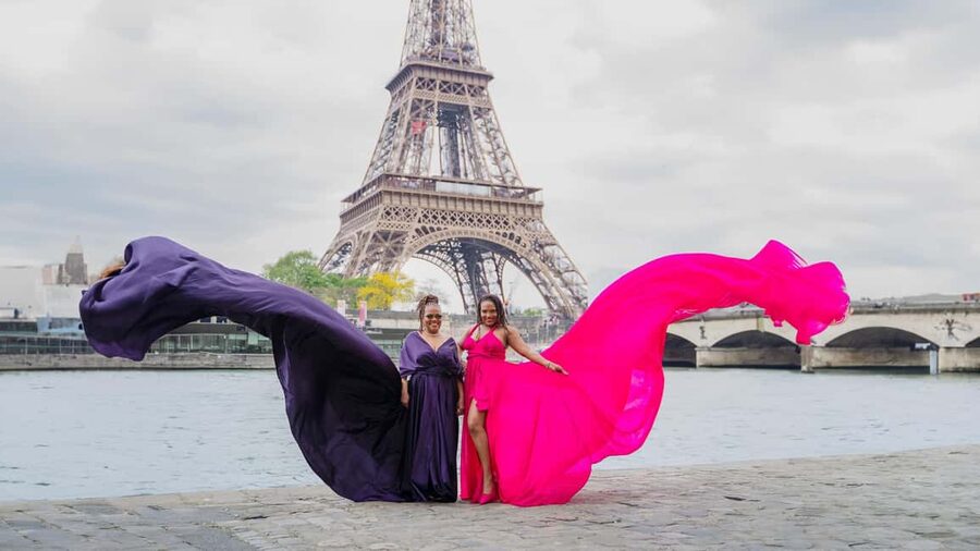 Paris: Eiffel Tower Flying-Dress Photoshoot jonadress - Who will enjoy this most