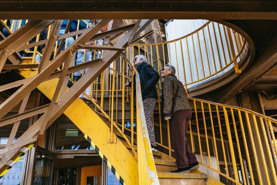 Paris: Eiffel Tower Fully Guided Tour with Summit Option - How much value do you get for $44?