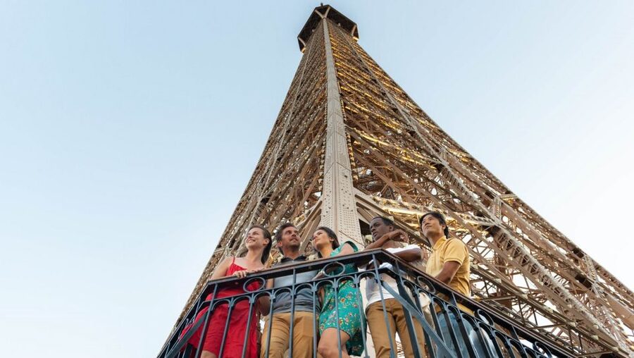 Paris: Eiffel Tower Hosted Tour, Seine Cruise and City Tour - Starting at Trocadéro and Place de Sydney