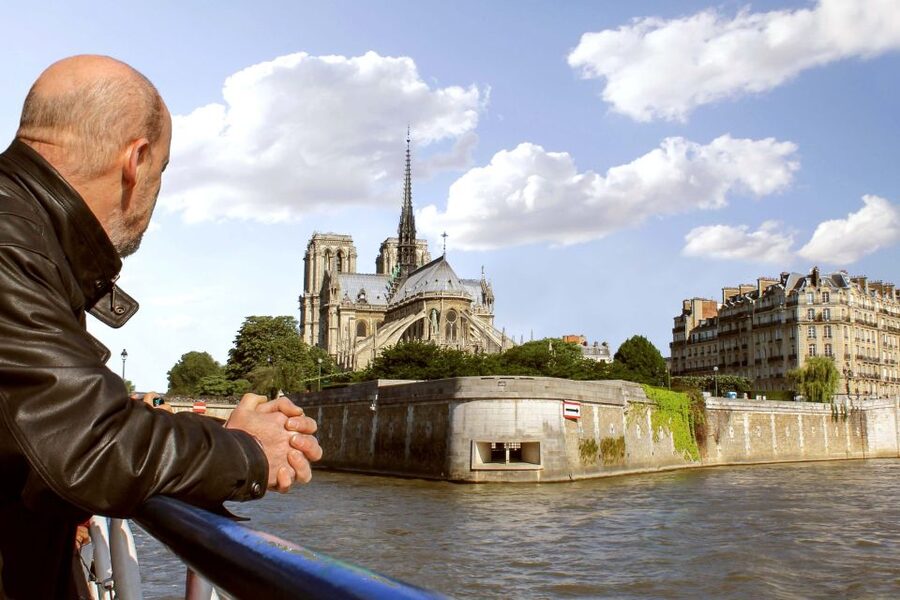 Paris: Eiffel Tower Hosted Tour, Seine Cruise and City Tour - Who should book this package