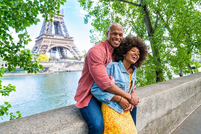 Paris: Eiffel Tower Photo Shoot - The most important detail: how many photos you receive