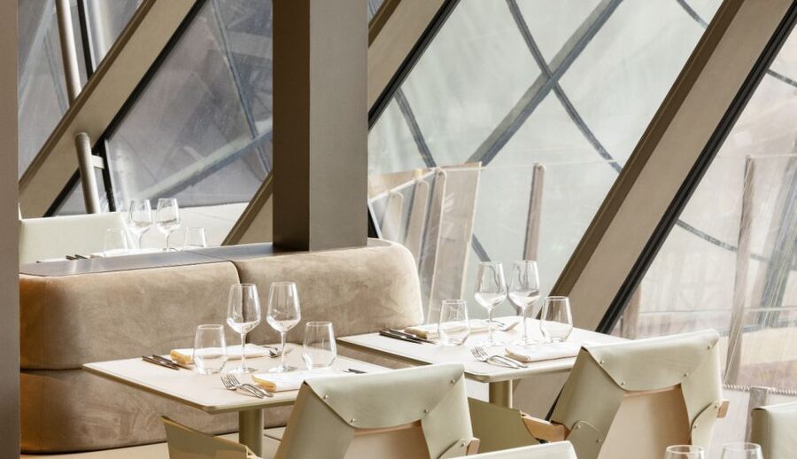 Paris: Eiffel Tower's Madame Brasserie 3-course lunch 12:00 - The food and service in practical terms