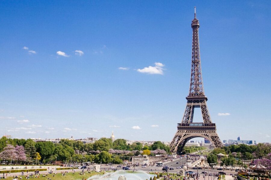 Paris: Eiffel Tower Summit Floor Ticket & Seine River Cruise - What the summit adds to the Eiffel Tower visit