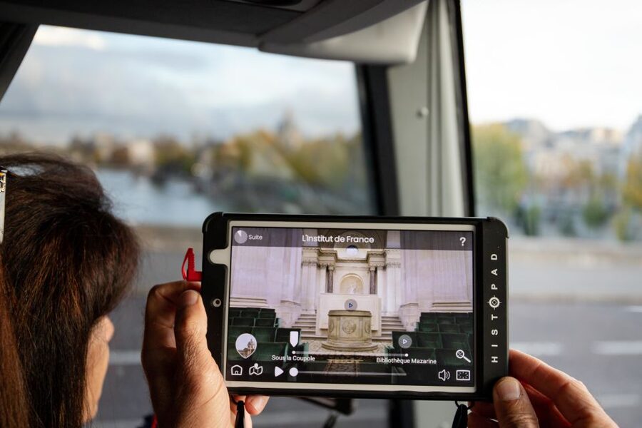Paris: Eiffel Tower Tickets and City Bus Tour - The 1.5-hour bus route through central Paris