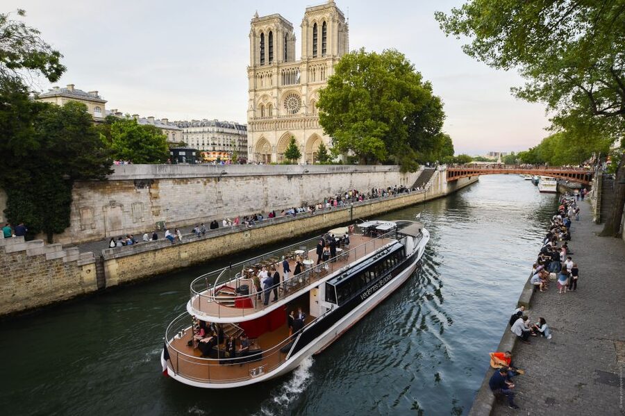 Paris: Eiffel Tower Tour & Seine River Cruise Tour - Choosing the 905-foot summit