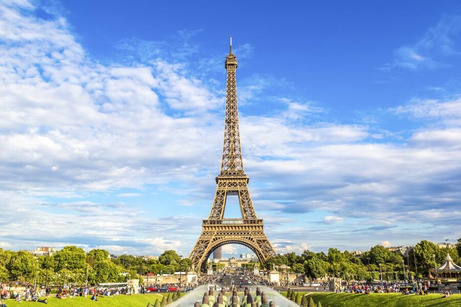 Paris: Eiffel Tower Tour & Seine River Cruise Tour - Timing, queues, and the 135-minute promise