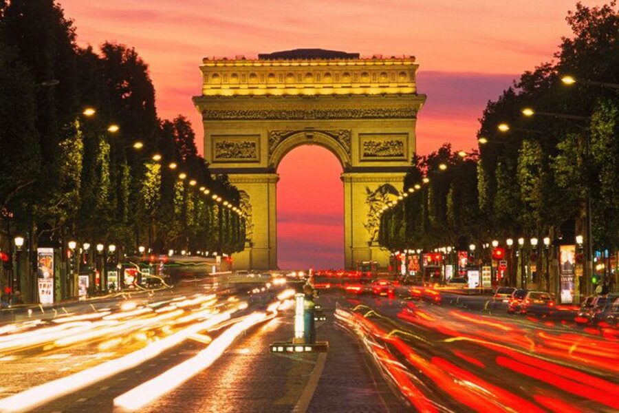 Paris: Evening Bike and Boat Tour - The Seine cruise gives your legs a break
